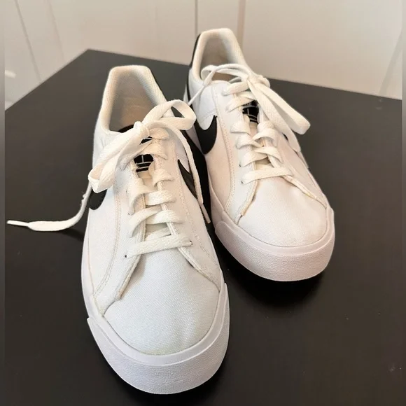 Nike Court Royale AC Canvas Shoe - Picture 9 of 10